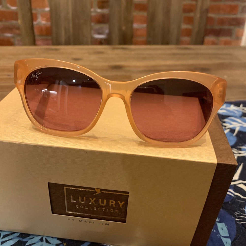 Maui Jim Monstera Rose Sunglasses